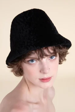 Black fur hat