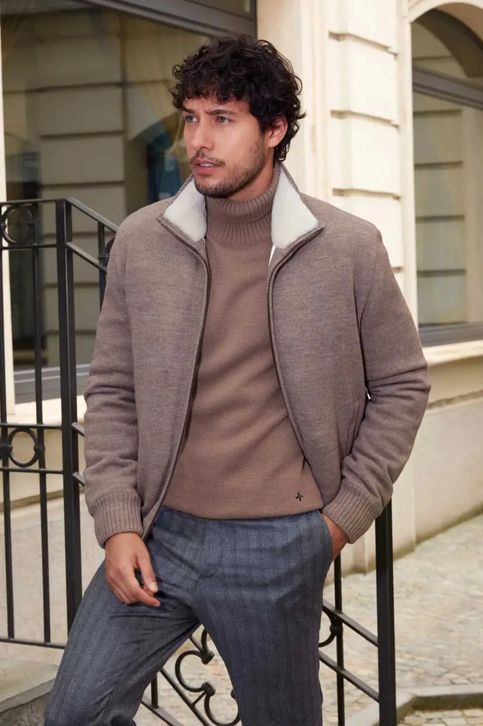 Bomber with fur collar
