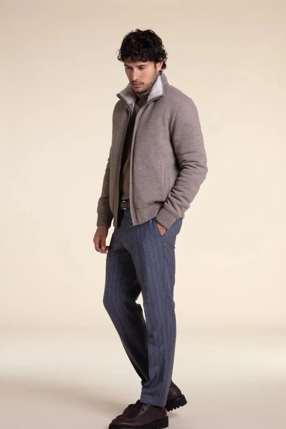 Bomber with fur collar