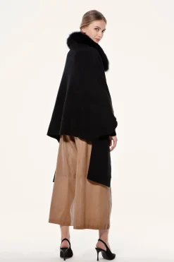 Cape with fox