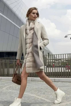 Cashmere coat with fur vest