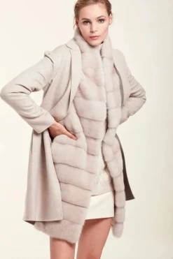 Cashmere coat with fur vest