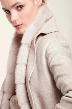 Cashmere coat with fur vest
