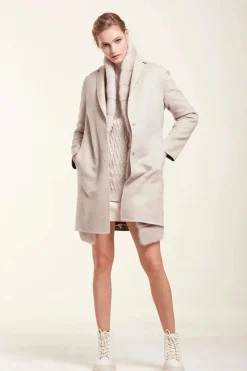 Cashmere coat with fur vest