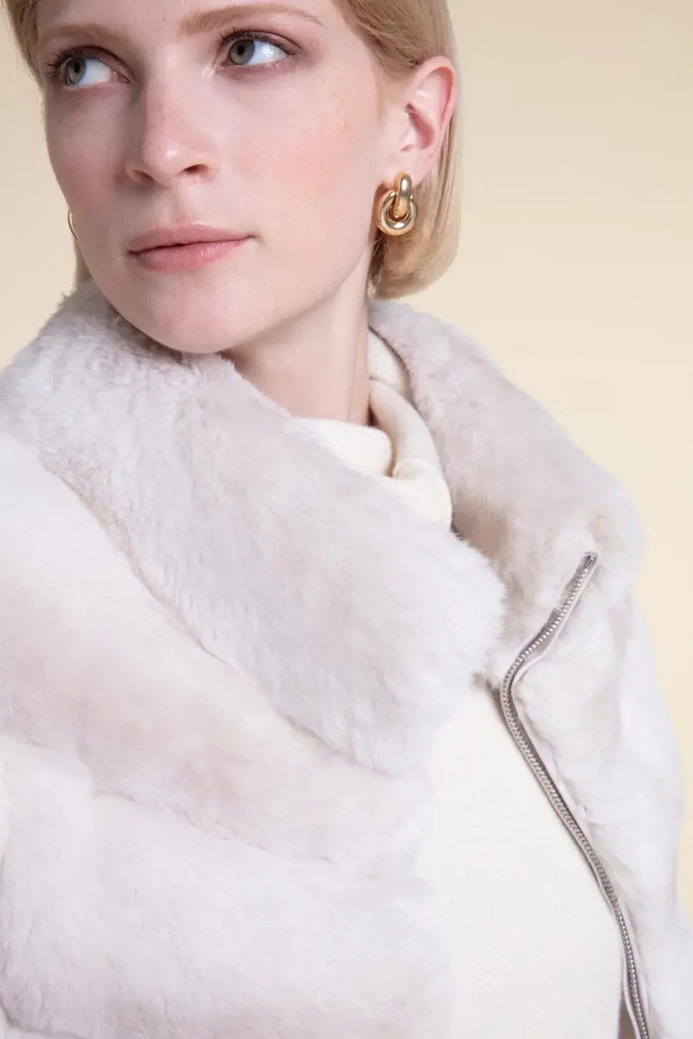 Chincilla fur jacket coat