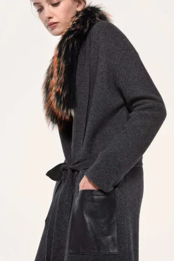 Knitted coat with fox