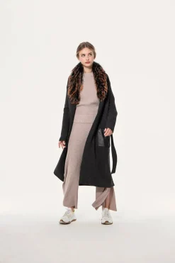 Knitted coat with fox