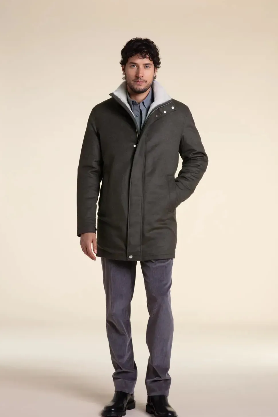 Mens coat with real fur inside