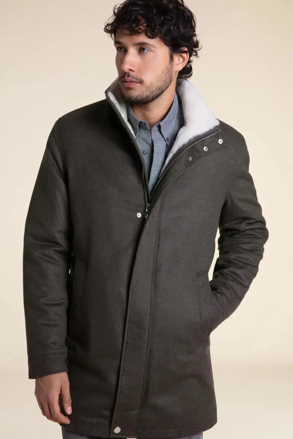 Mens coat with real fur inside