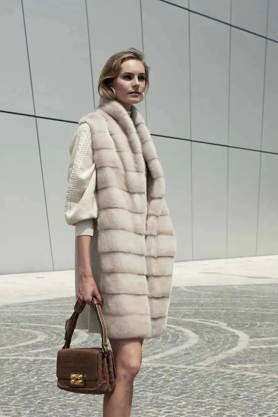 Mink fur vest pearl