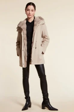 Parka coat with fur hood