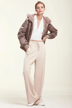 Puffer jacket with fur hood