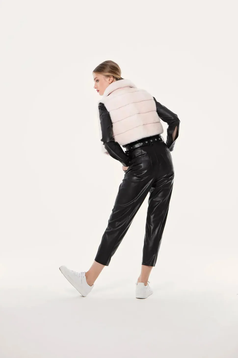Short pink mink vest